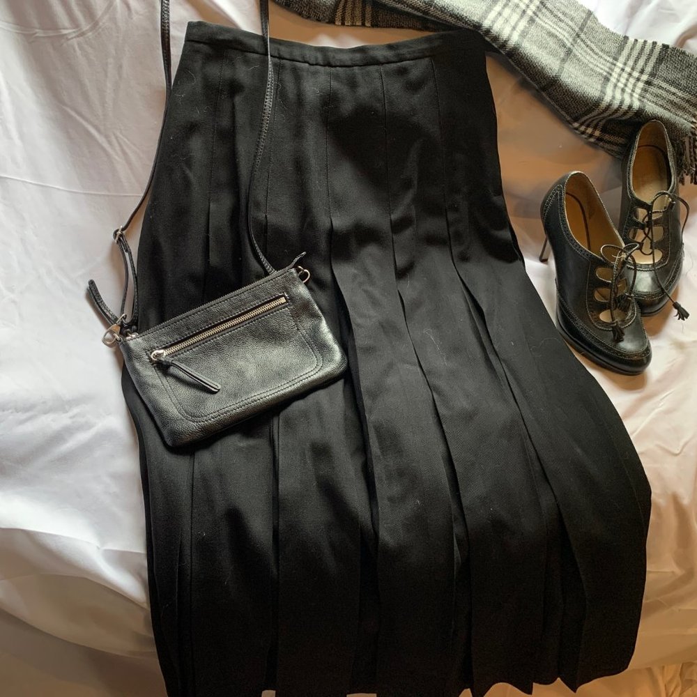 Talbots Black Pleated Wool Skirt - Elegant